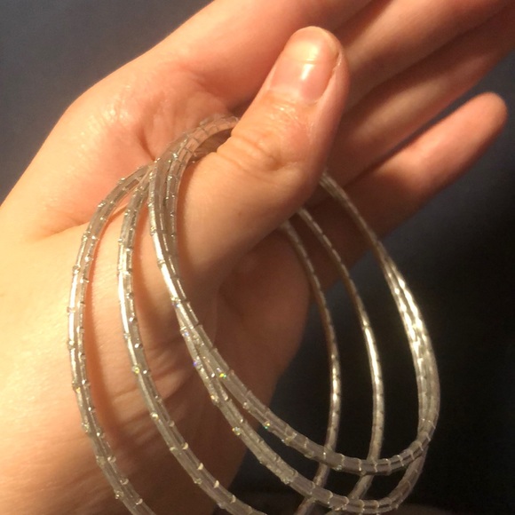 Bracelets - Picture 2 of 5